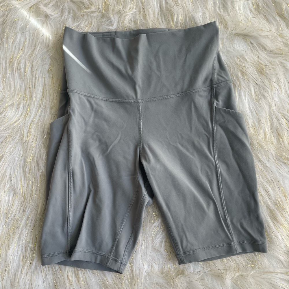 Lululemon Align Biker shorts!